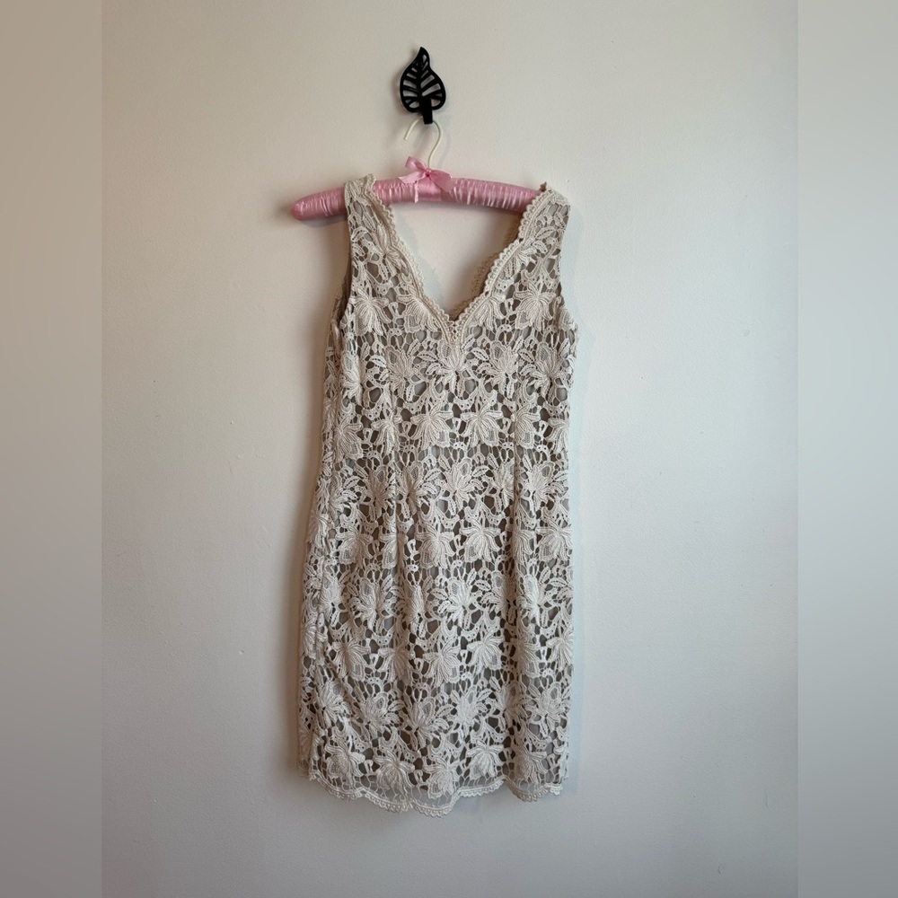 Ann‎ Taylor Cream Lace Mini Dress